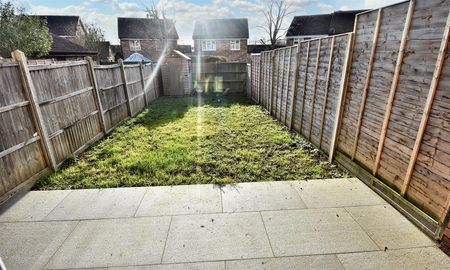 Sandown Court, Bletchley, Milton Keynes, MK3 - Photo 5