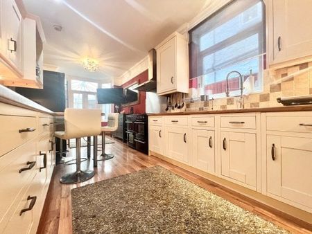 Pitcroft Road, Portsmouth - Photo 3