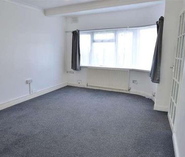 Wiltshire Avenue, Slough, SL2 - Photo 5