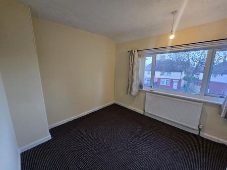 3 bedroom semi-detached house to rent - Photo 2