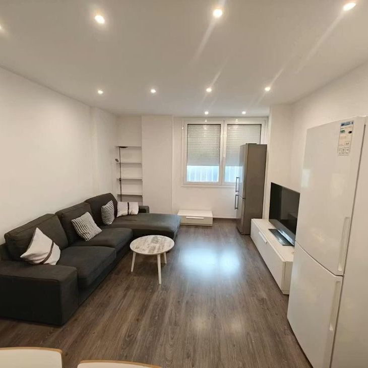 Carrer de Santiago Ramón y Cajal, Esplugues de Llobregat, Catalonia 08950 - Photo 1