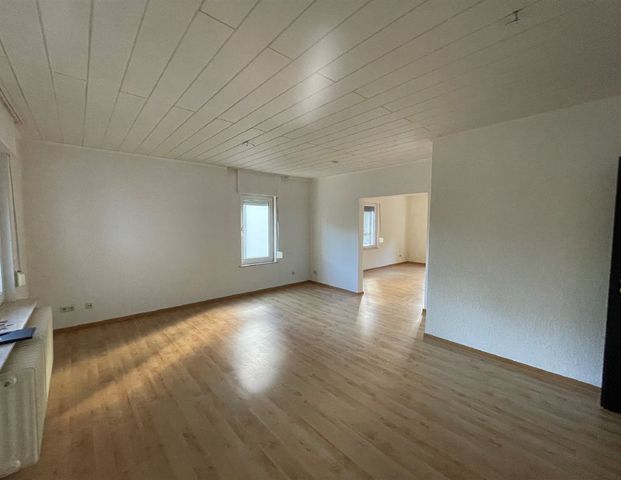 Schicke 4-Zimmer-Wohnung mit 2 Balkonen nähe Kurpark - Foto 1