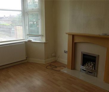 2 bedroom end of terrace house to rent - Photo 5