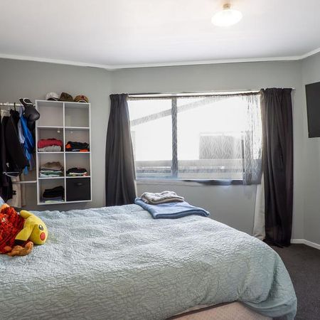 Perfect haven for larger families - Photo 4