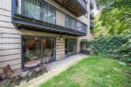 Elderton House, London, SW2, London - Photo 4