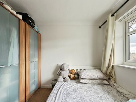 3 bedroom House To Let - Photo 4