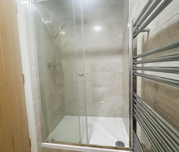 2 bedroom flat to rent - Photo 6