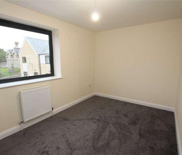 Chapel Corner, Old Town, SN1 - Photo 4