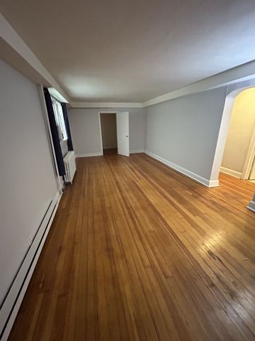 For Lease - 19 Castlefield Avenue Unit# 1, Toronto, Ontario - Photo 3