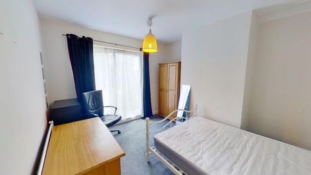 St Michaels Grove, Headingley - Photo 4