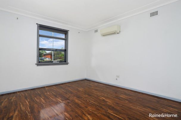 Charming 2-Bedroom House in Blacktown - WATER INCLUDED - Photo 1