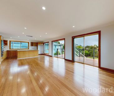 Seaside Family Living! - Photo 1