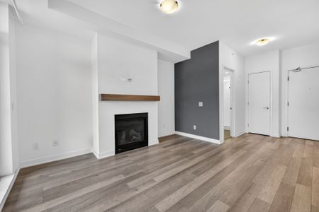 For Lease - 40 Horseshoe Boulevard Unit# 305, Oro-Medonte, Ontario - Photo 3