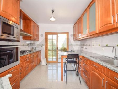 3 room luxury Apartment for rent in Cascais e Estoril, Portugal - Photo 5