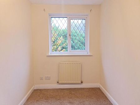 2 bedroom terraced house to rent - Photo 3