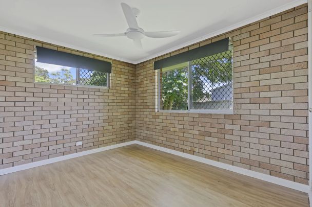 Lowset Family Home in perfect location - Photo 1