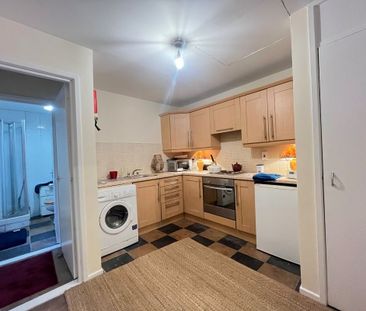 Apt 1, 100 University Avenue, Belfast BT7 1GY - Photo 3