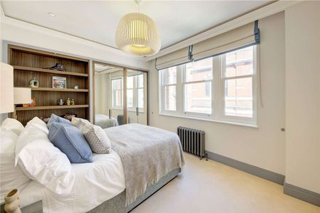 A beautifully refurbished two bedroom apartment situated in Covent Garden. - Photo 5