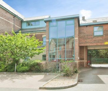 2 bedroom ground floor flat to rent - Photo 3