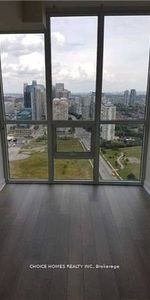 Burnhamthorpe/Grandpark-Bright Stunning 1Bdrm+Den 1Bath 1Locker - Photo 3