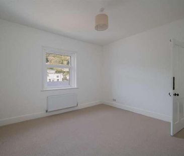 Kent Road, Ventnor, PO38 - Photo 4