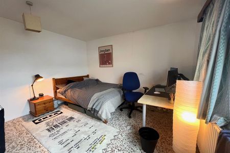 5 bedroom semi-detached house to rent - Photo 3