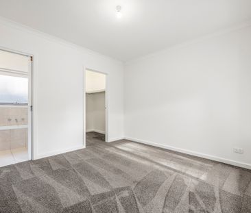 3/33 Gladstone Pde, Glenroy VIC 3046 - Apartment For Rent | Domain - Photo 3