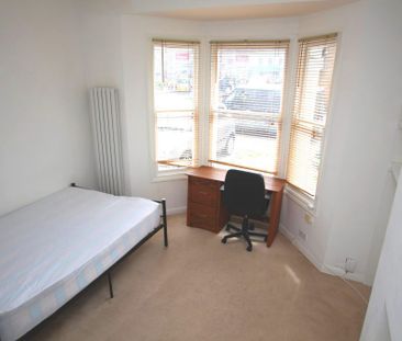 STUDENT Three Bed Duplex – Kingston (Clifton Road, KT2) - Photo 3
