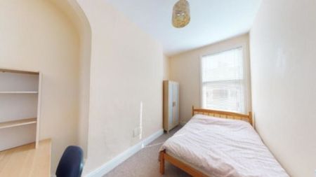 1 bed Mid Terraced House for Rent - Photo 3