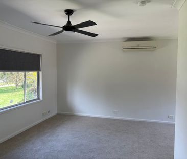 10 Sulman Cl, Thornton, NSW 2322 - Photo 2