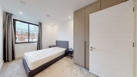 3 bedroom flat to rent - Photo 2