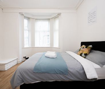 Room in a Shared House, Rebecca Street, M8 - Photo 2