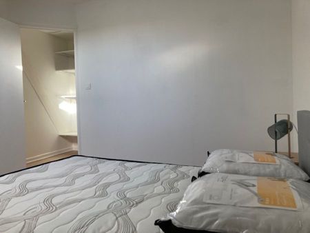 SPACIEUX DUPLEX PROCHE GARE ET IUT / INSET - Photo 3