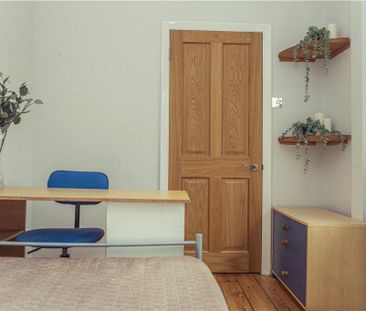 5 bedroom semi-detached house to rent - Photo 3