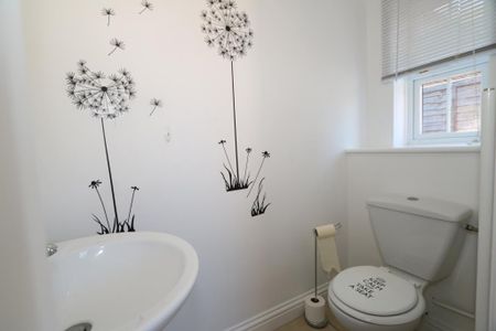 2 bedroom terraced house to rent - Photo 5