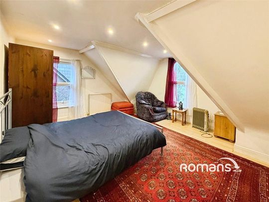 1 bedroom in a house share to rent - Photo 1