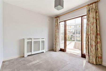 10 Fey Yerra, Leopardstown Road, Foxrock, Dublin 18 - Photo 4