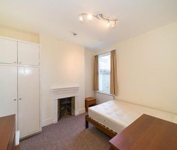 6 bedroom flat to rent - Photo 5