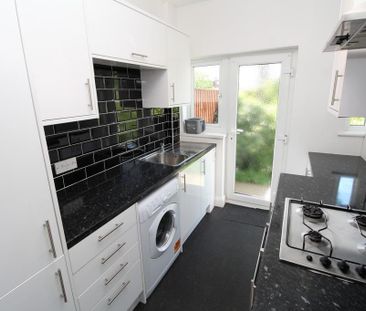 3 bedroom terraced house to rent - Photo 6