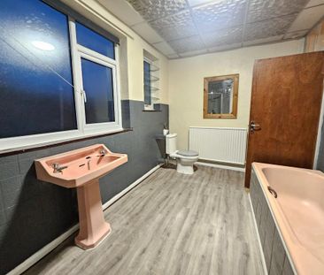 2 bedroom flat to rent - Photo 6