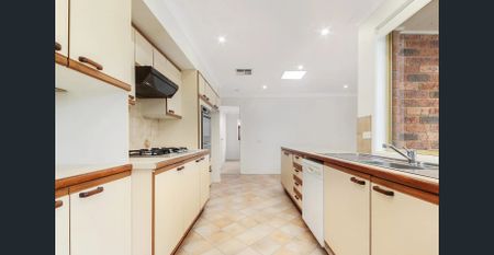 4 Bedrooms+Study, 3 Bathroom House For Rent Text 0405228996 now - Photo 5