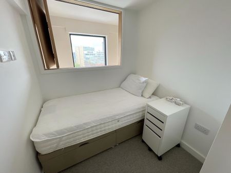 2 bedroom to let - Photo 3