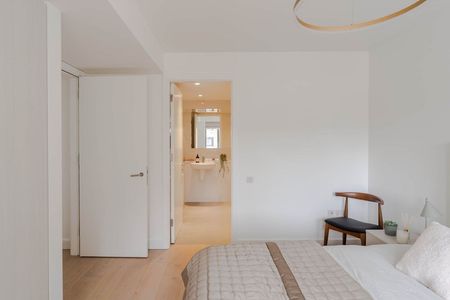 Great Portland Street - Photo 3