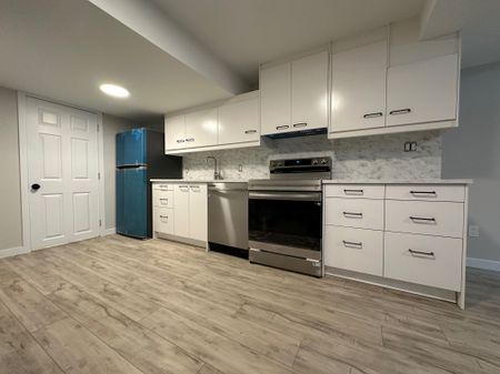 For Lease - 58 Moore Place Unit# B, Barrie, Ontario - Photo 4