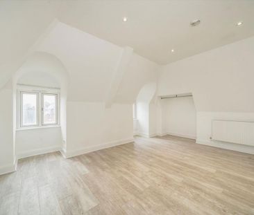 3 bedroom flat to rent - Photo 5