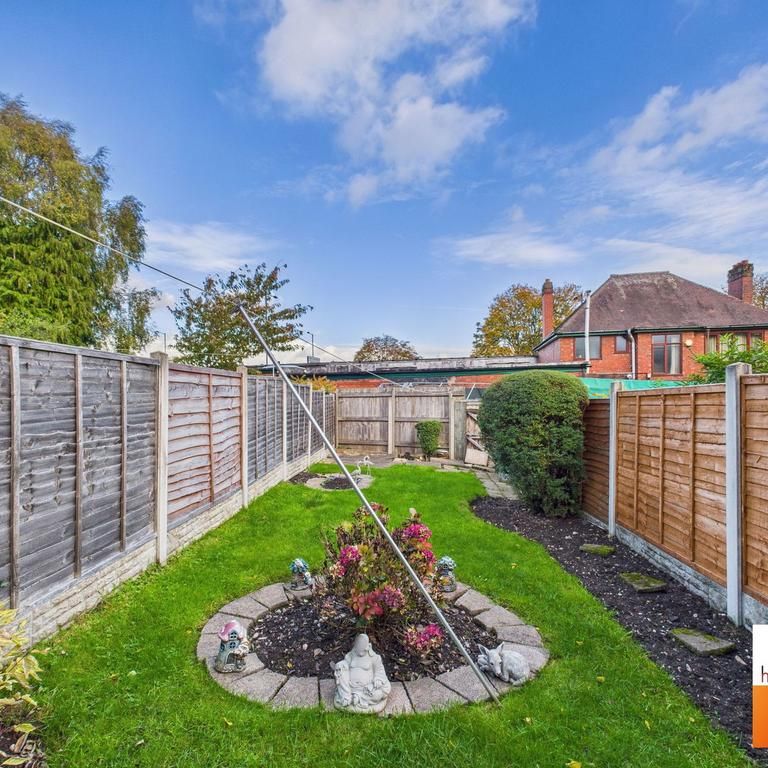 2 bedroom terraced house to rent - Photo 1