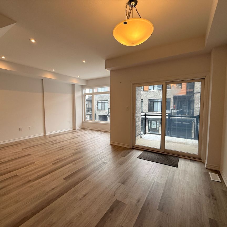 For Lease - 461 BLACKBURN Drive Unit# 96, Brantford, Ontario - Photo 1