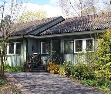 VILLA FOR RENT IN LIDINGÖ - Photo 1