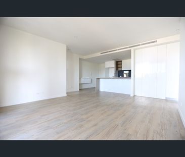 204/2 Maryvale Street, Toowong, Qld 4066 - Photo 4