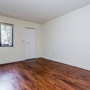 MCLEAN : One bedroom Apartment 2,100$ for October 1st - Photo 2